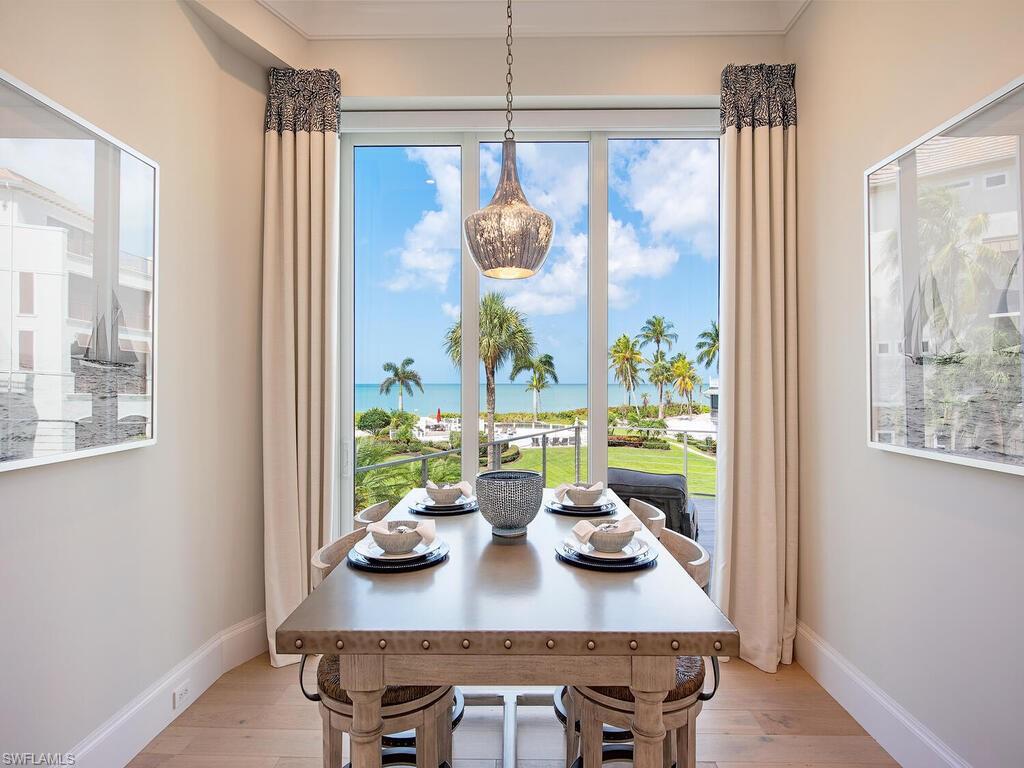 BAREFOOT BEACH - Residential