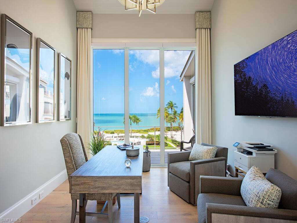 BAREFOOT BEACH - Residential