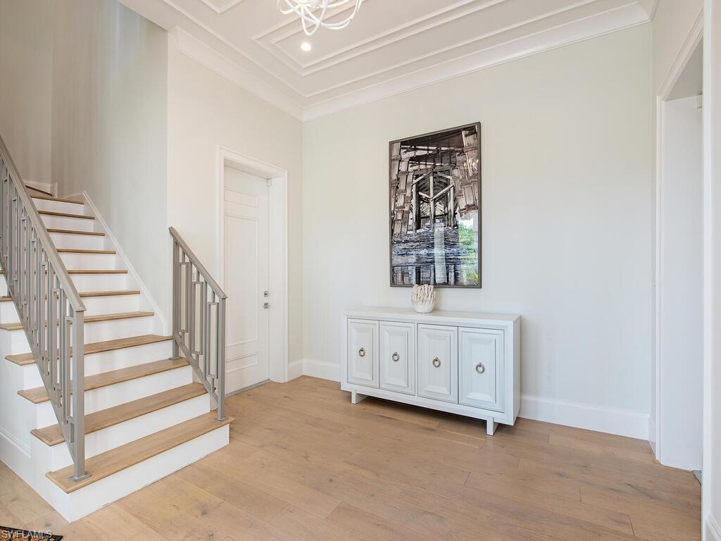 BAREFOOT BEACH - Residential