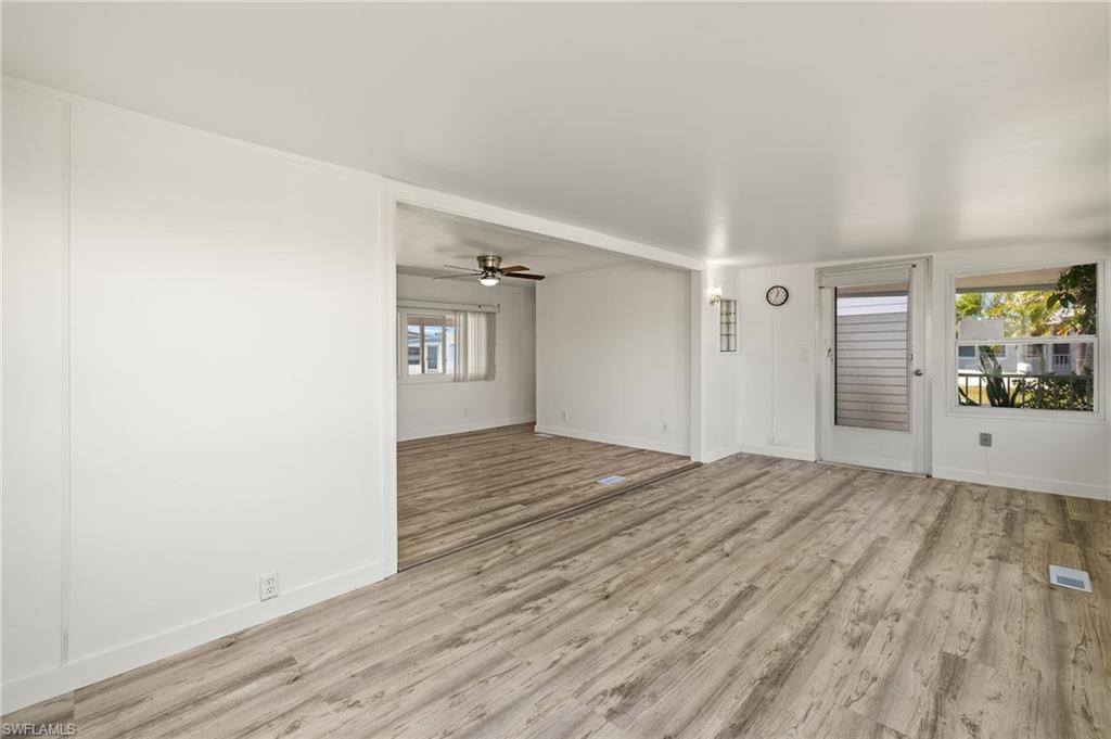 THUNDERBIRD MOBILE HOMES - Residential