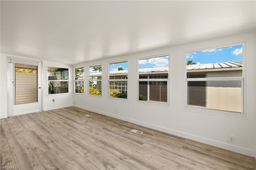 THUNDERBIRD MOBILE HOMES - Residential