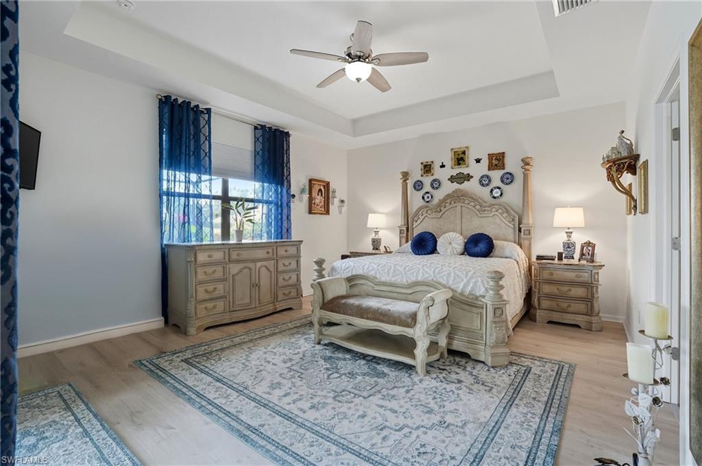 PORTICO - Residential