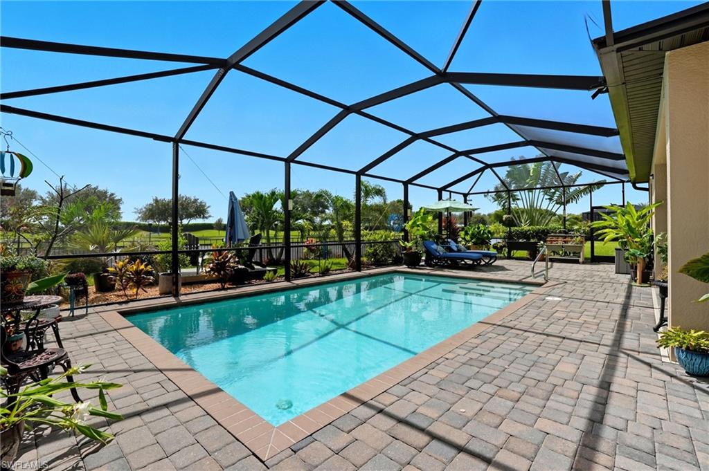 PORTICO - Residential