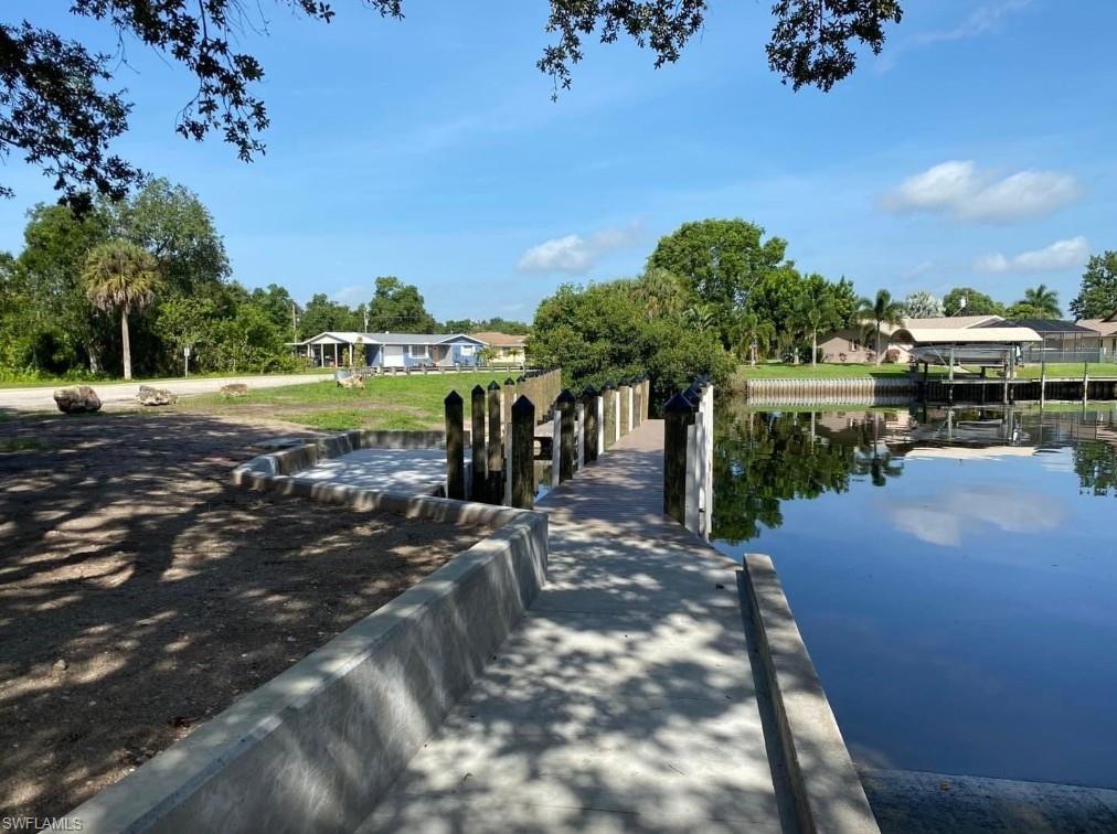 FORT MYERS SHORES - Residential