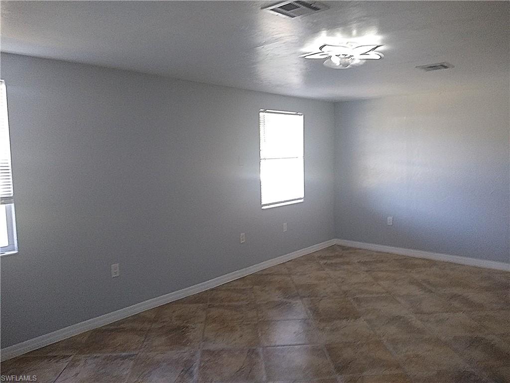 FORT MYERS SHORES - Residential