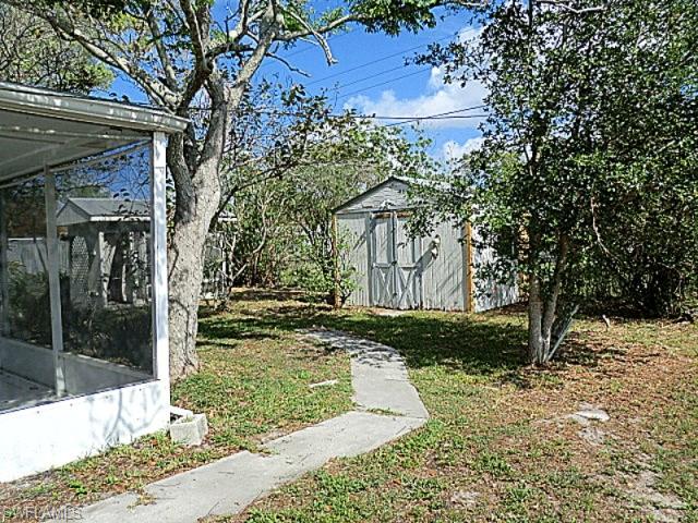 FORT MYERS SHORES - Residential