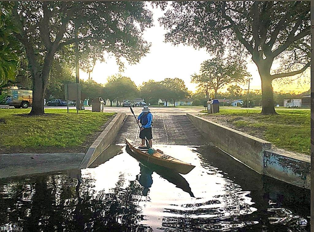 FORT MYERS SHORES - Residential