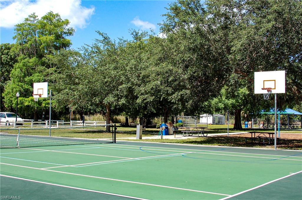 FORT MYERS SHORES - Residential