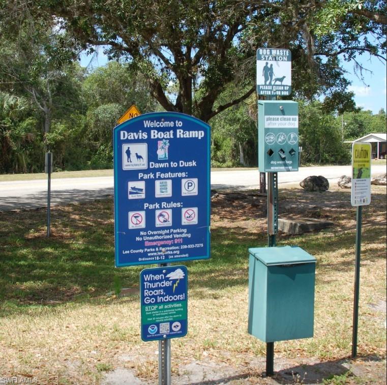 FORT MYERS SHORES - Residential