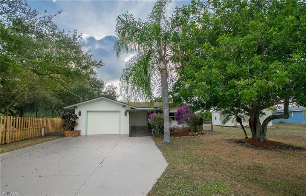 FORT MYERS SHORES - Residential