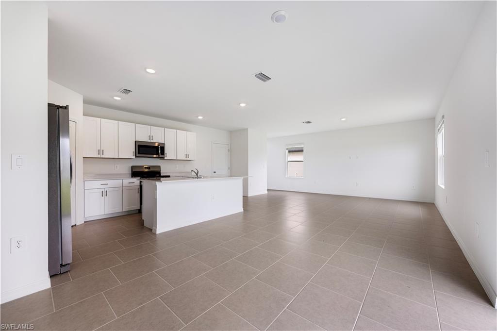 CRANE LANDING - Residential Lease