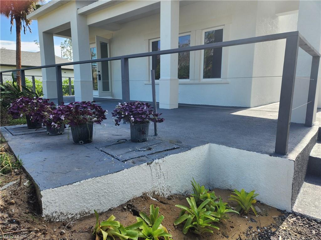 GOLDEN GATE ESTATES - Residential