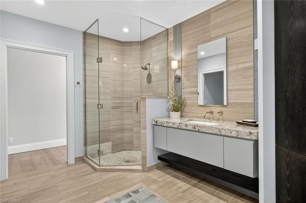 SOUTH CAPERS - Residential