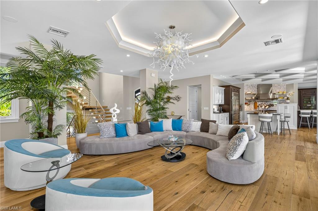 SOUTH CAPERS - Residential