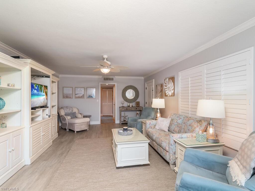 SWAN LAKE CLUB - Residential Lease