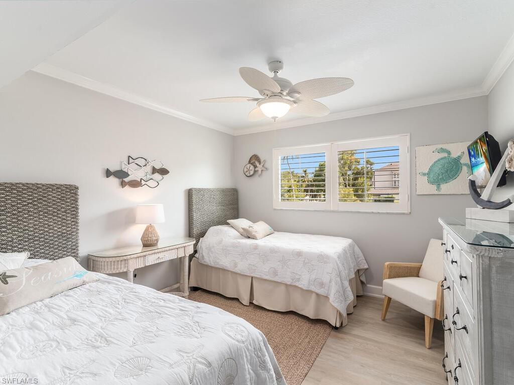 SWAN LAKE CLUB - Residential Lease