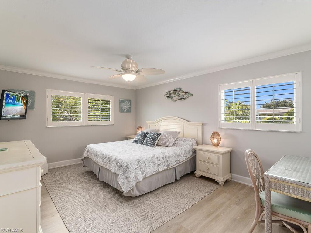 SWAN LAKE CLUB - Residential Lease