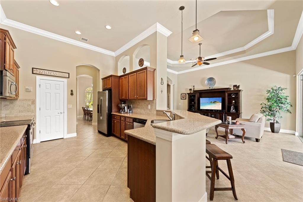 EMORY OAKS - Residential