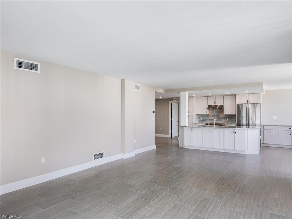 VANDERBILT BAY - Residential