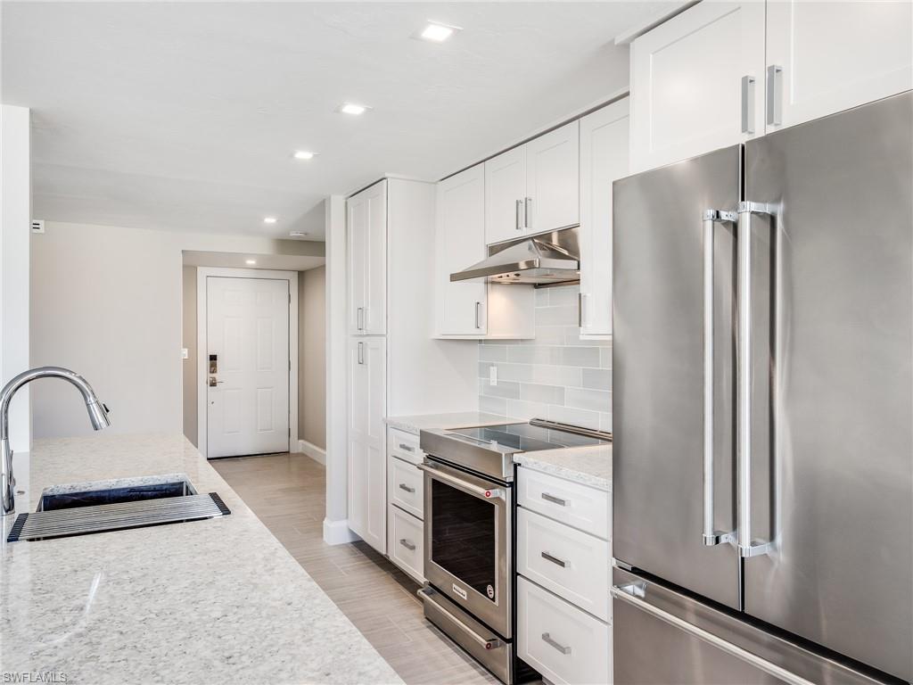 VANDERBILT BAY - Residential