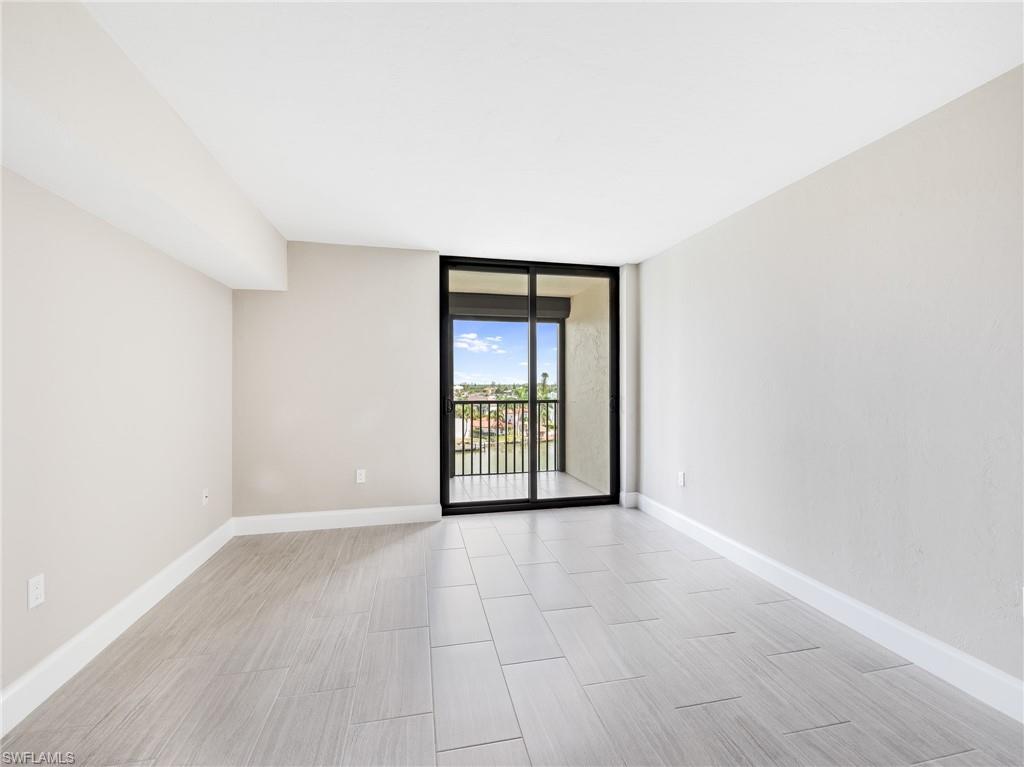 VANDERBILT BAY - Residential