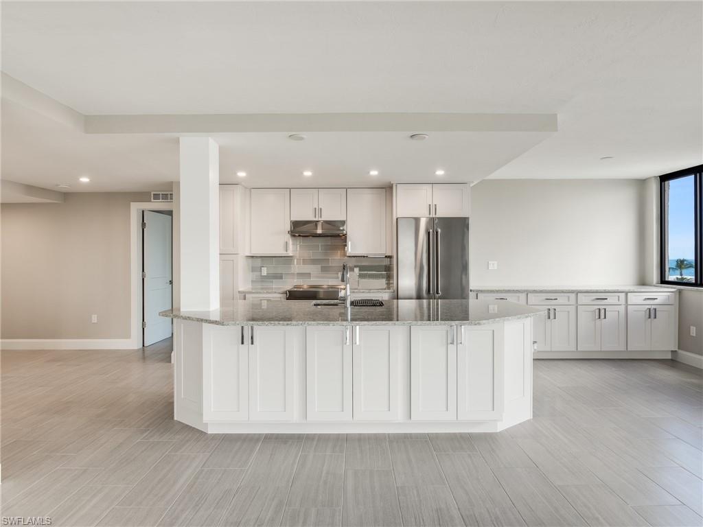 VANDERBILT BAY - Residential