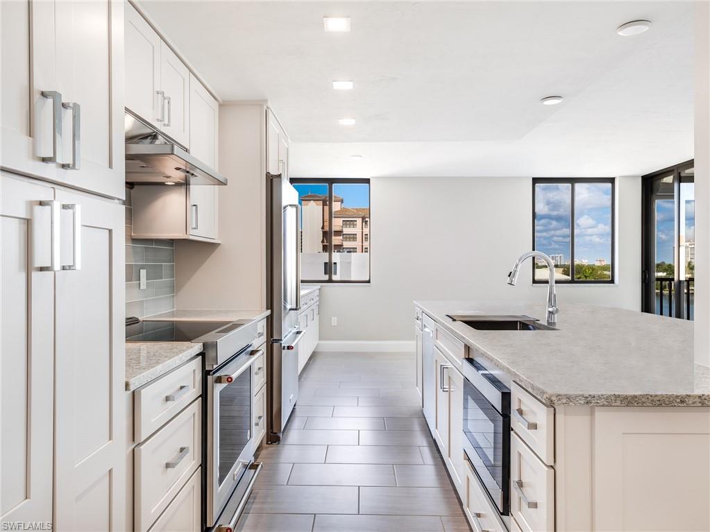 VANDERBILT BAY - Residential