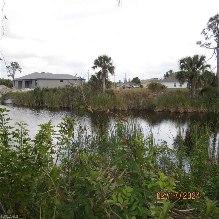 CAPE CORAL - Land