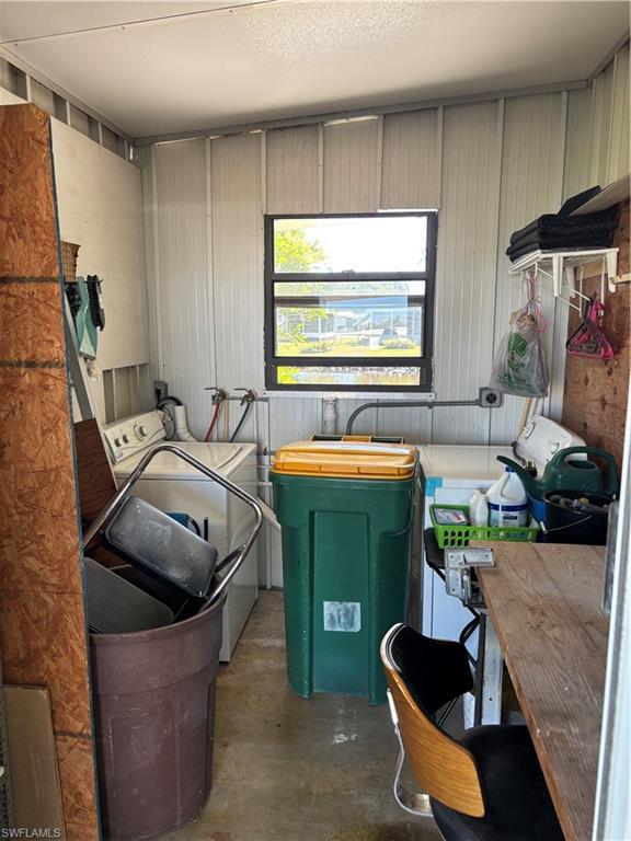 RIVERWOOD - Residential