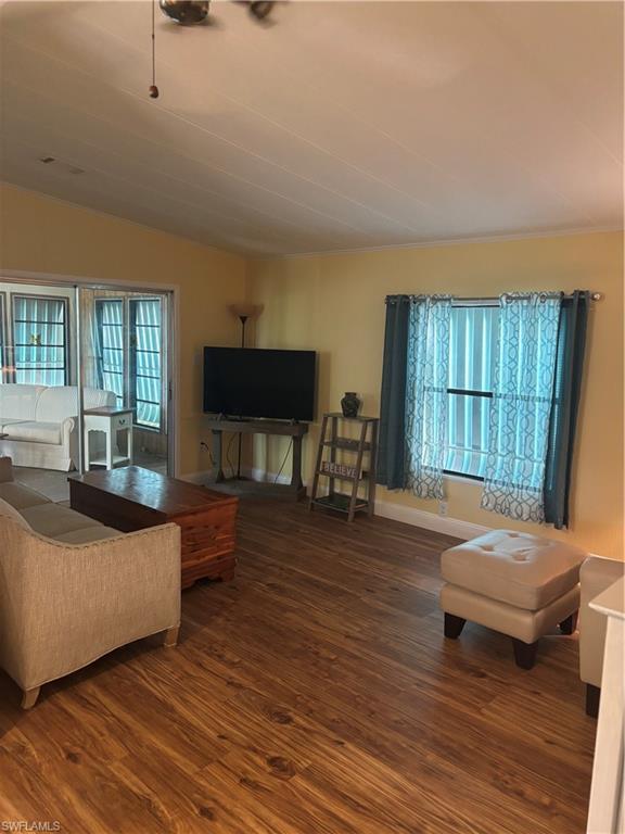 RIVERWOOD - Residential