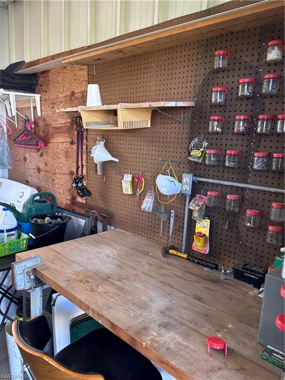 RIVERWOOD - Residential