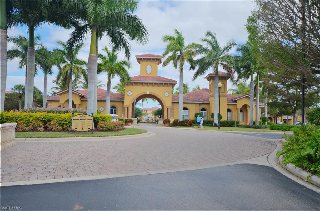 GARDENS AT BEACHWALK - Residential