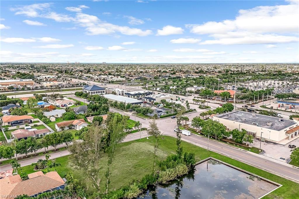 CAPE CORAL - Land