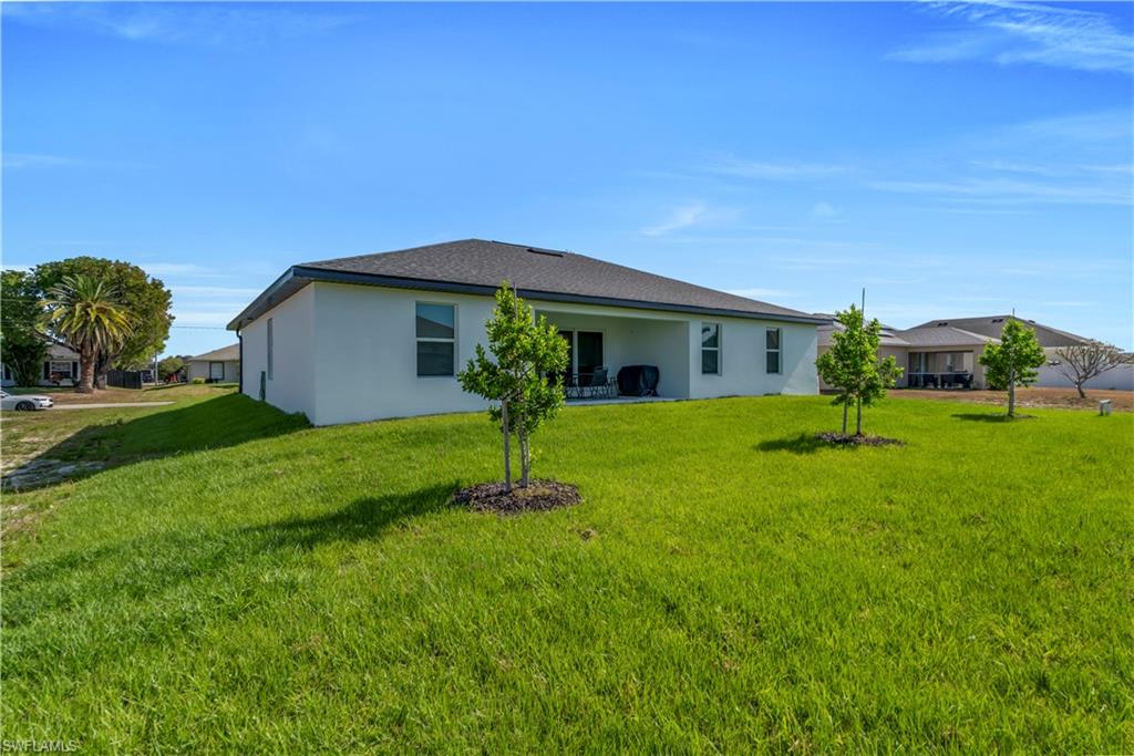 110 NW 10th ST