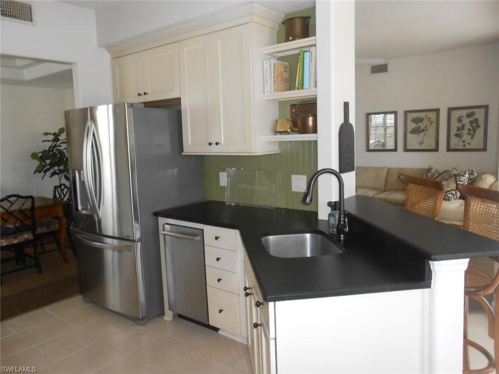 SAGO POINTE - Residential