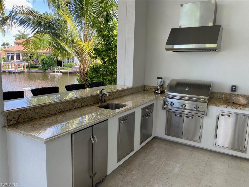 ROYAL HARBOR - Residential