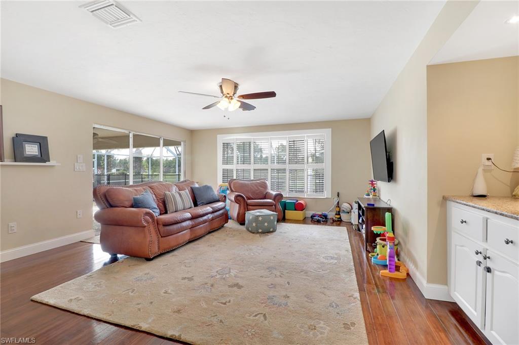 LOCHMOOR - Residential