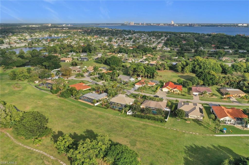 LOCHMOOR - Residential