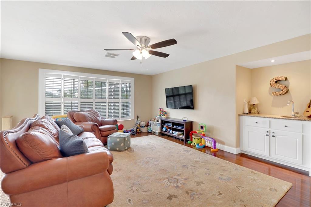 LOCHMOOR - Residential