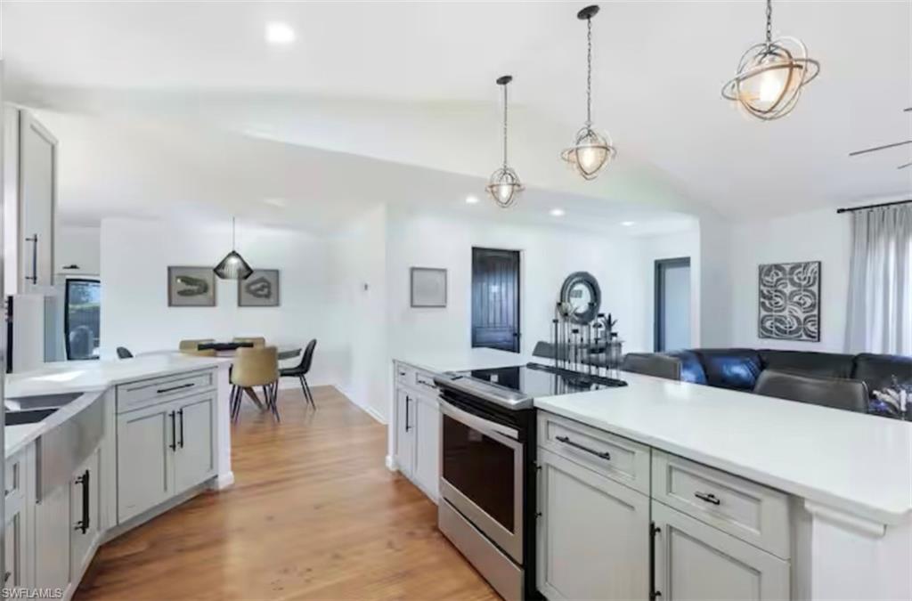 CAPE CORAL - Residential Lease