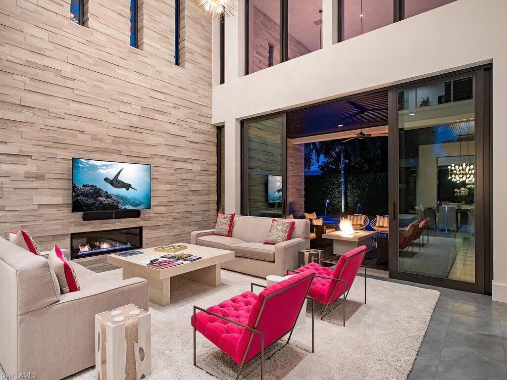 OLDE NAPLES - Residential