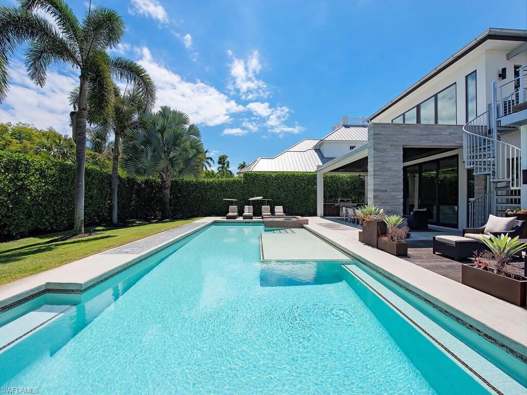 OLDE NAPLES - Residential