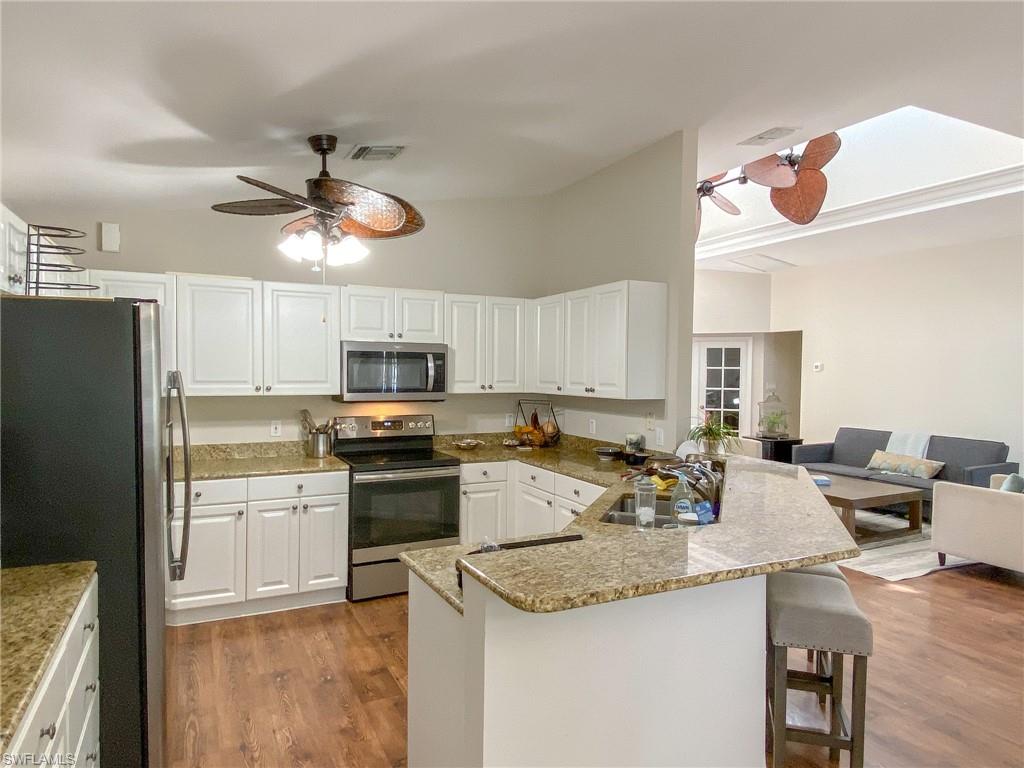 MARCO BEACH - Residential