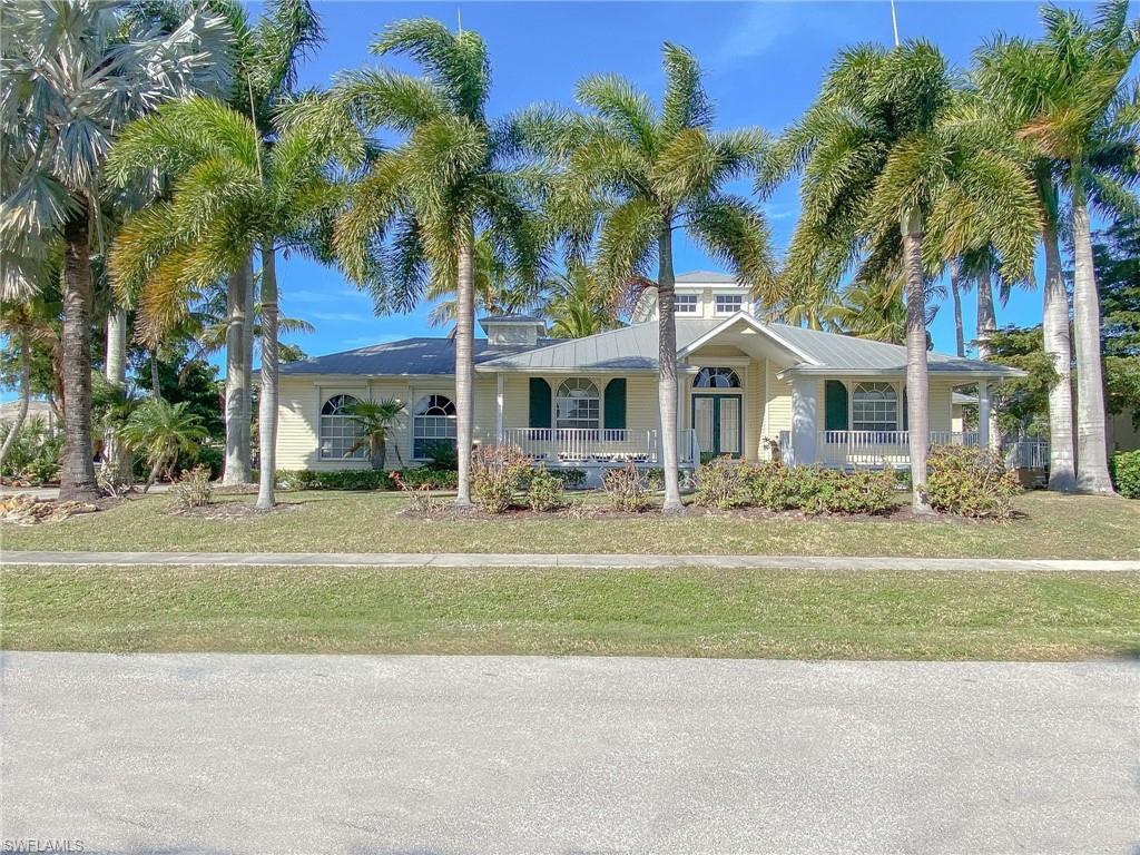 MARCO BEACH - Residential