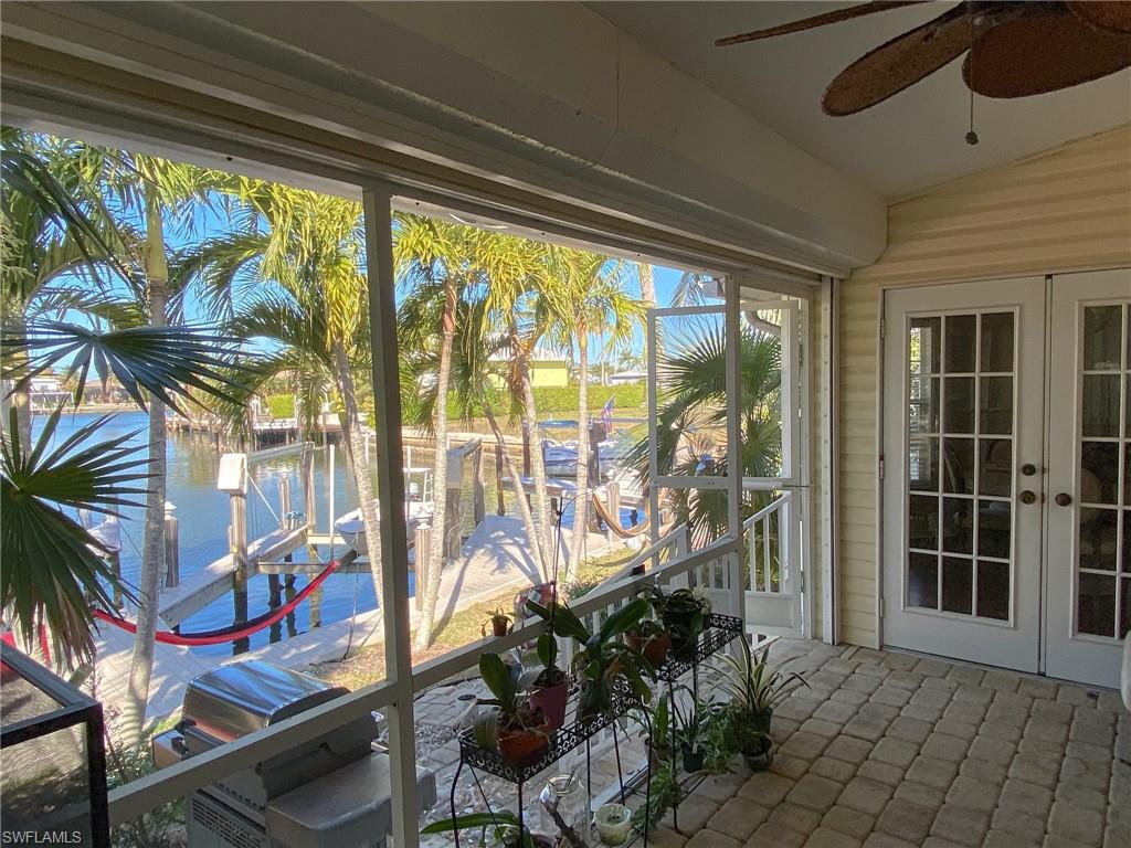 MARCO BEACH - Residential