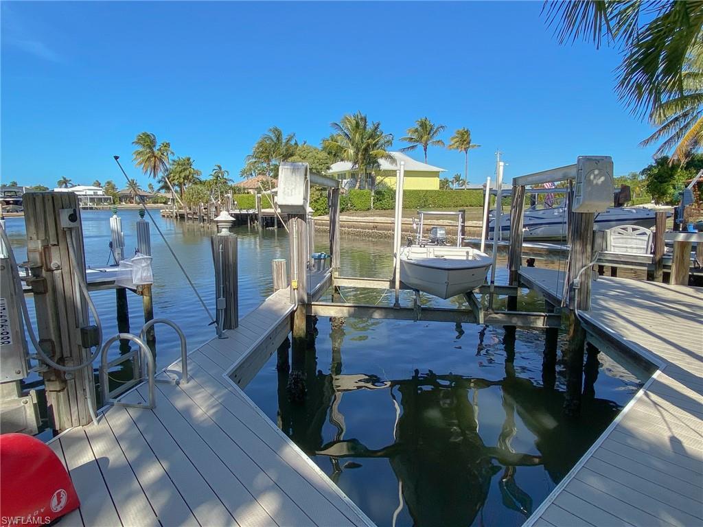 MARCO BEACH - Residential