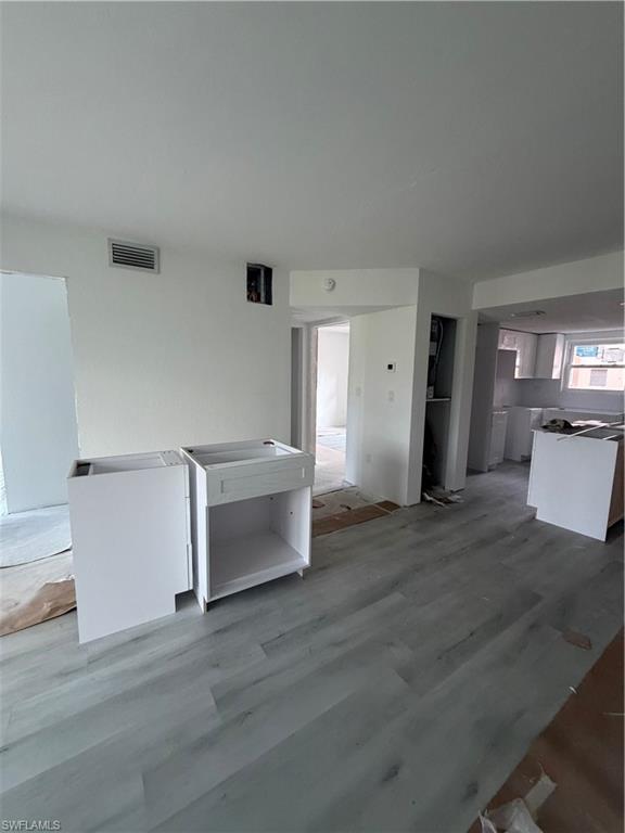 DAVIS WOODS CONDOMINIUM - Residential