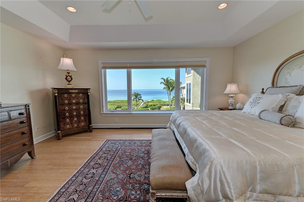 COTTAGES AT BAREFOOT - Residential