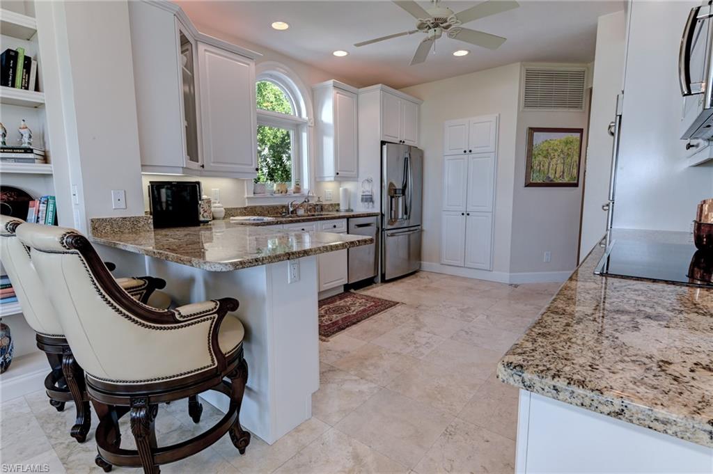 COTTAGES AT BAREFOOT - Residential