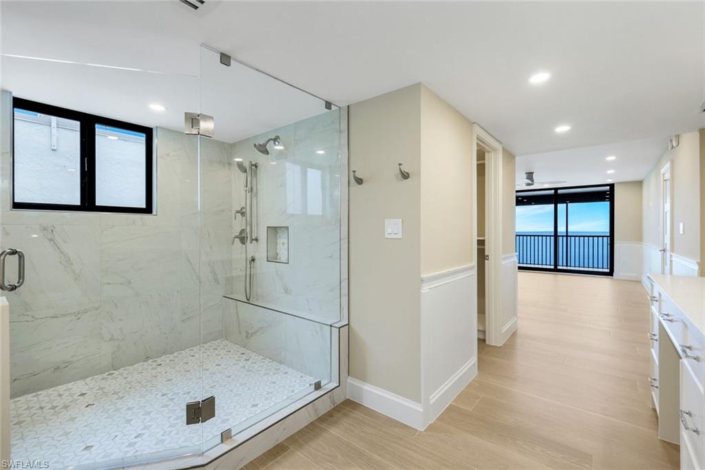 VILLAS OF VANDERBILT BEACH - Residential